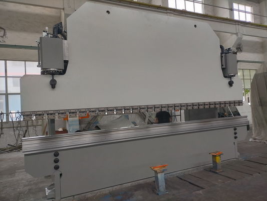kopen 5000 kg CNC-hydraulische persremmachine met 6000 mm buiglengte en 175° maximale buighoek voor industriële metaalvorming online manufacture