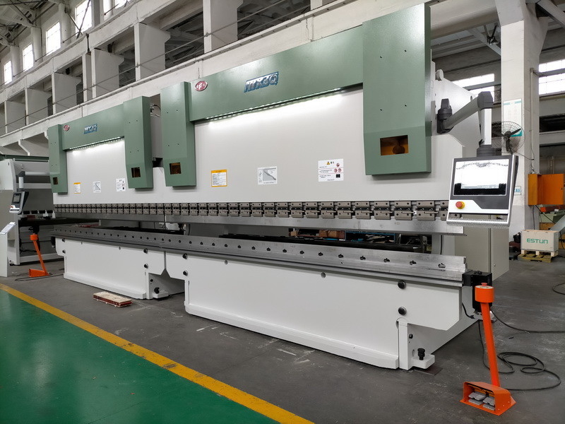4000m lang CNC Tandem Press Brake Machine Tool Single V Bottom Die Bend 5mm Plaat