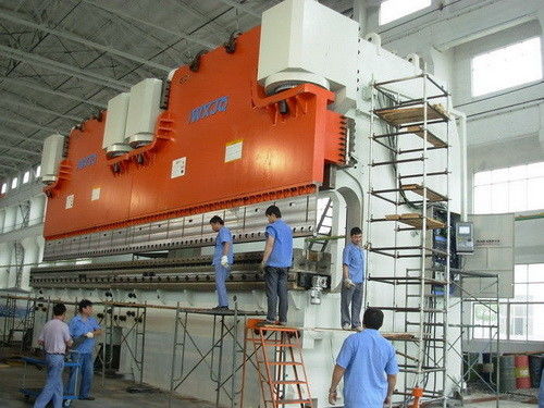 14M Length CNC de Hydraulische Max. Slag Achter elkaar van de Persrem 150 - 500 Mm