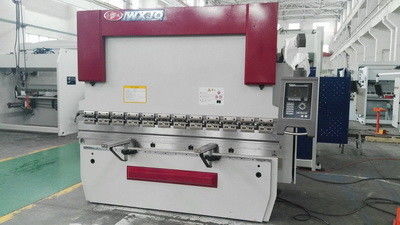 4M Lange plaat metaal CNC Hydraulische pers Remverwerking C-type kanaal staal