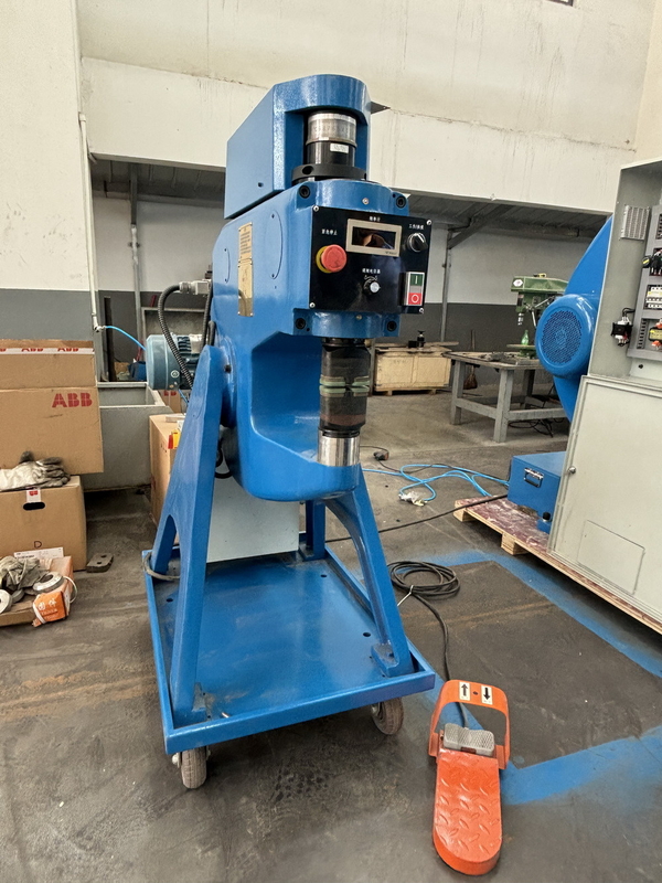 Elektrische Kraftfomer 350 Plaatvormmachine Kracht Hamer Shrinker Stretcher