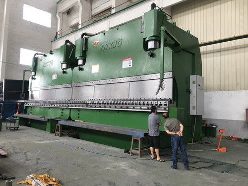 Hydraulisch type 350 mm Takt CNC Tandem Press Brake 16m Lengte Buigproducten