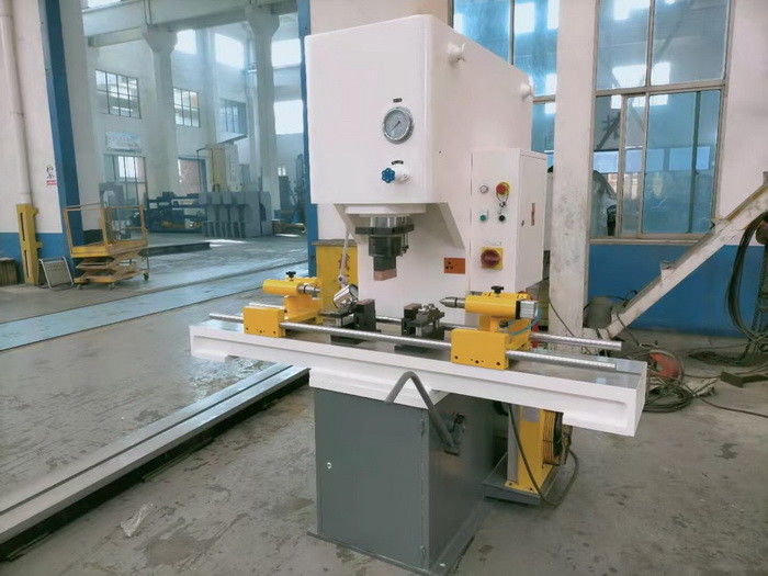 Motorachtspel schroef hydraulische rechtstellingspers 63T Met spoor